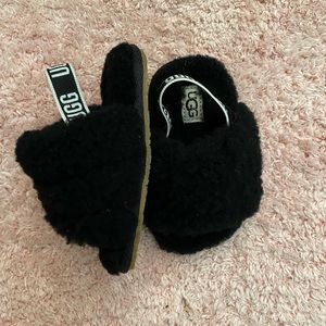 UGG infant fluff yeah slides sandals